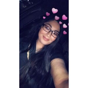 Meet your Posher, Anabel